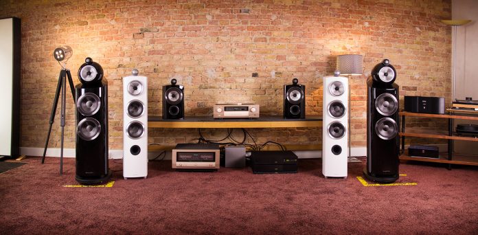 bw-800-series-d3-hifi-im-hinterhof