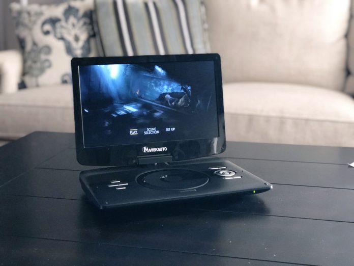 naviskauto-dvd-player-5c20967e46e0fb00010704e9